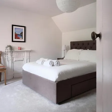 Contemporary 2 Bedroom Flat In Lewes Exterior photo